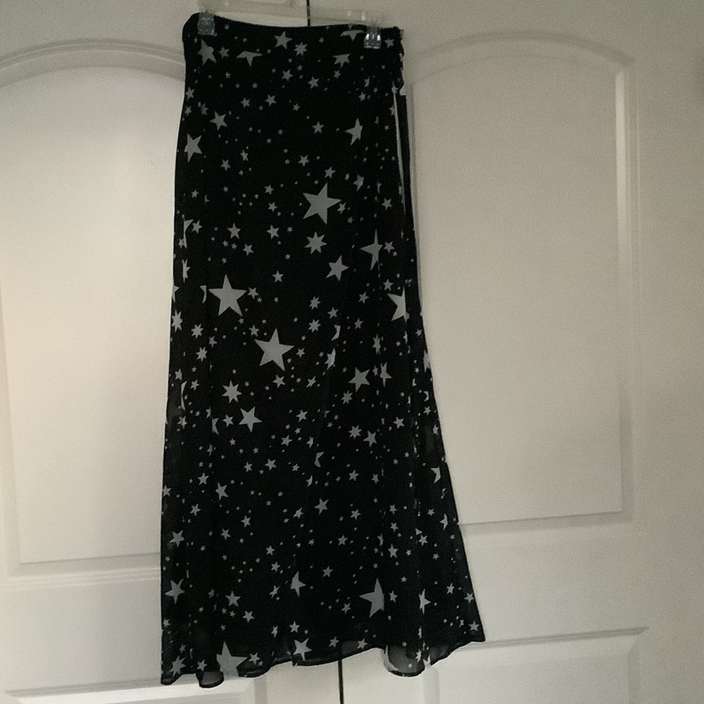HAODUOYI Starry Night Maxi Skirt in Black and White